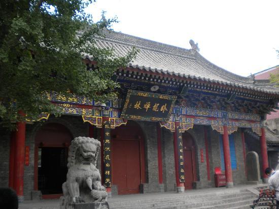 Wolong Temple